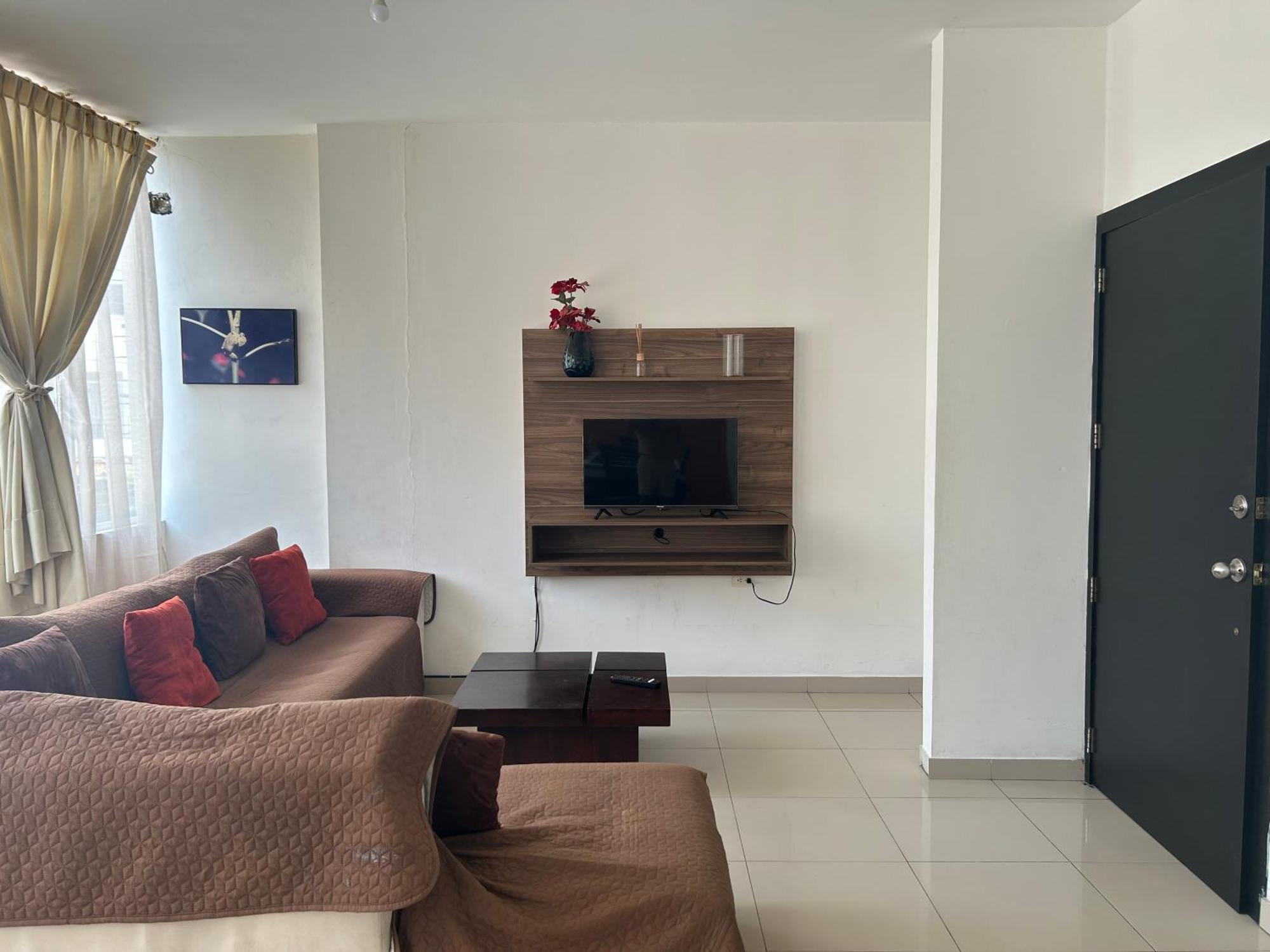 Departamentos De 2 Y 3 Habitaciones En El Centro De Manta Kültér fotó